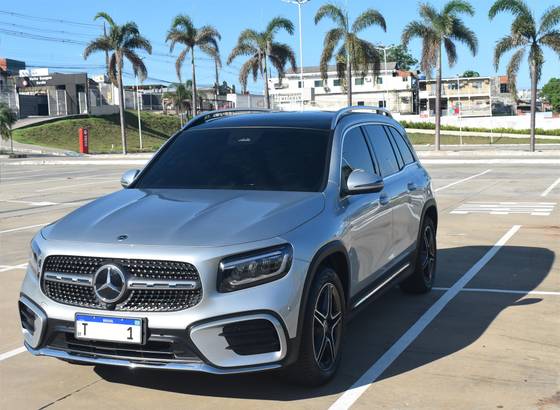 MERCEDES-BENZ GLB 220 2.0 MHEV AMG LINE 4MATIC 8G-DCT